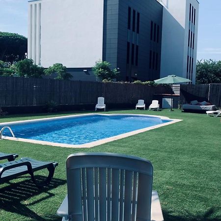 Aparthotel Marsol Castelldefels Esterno foto