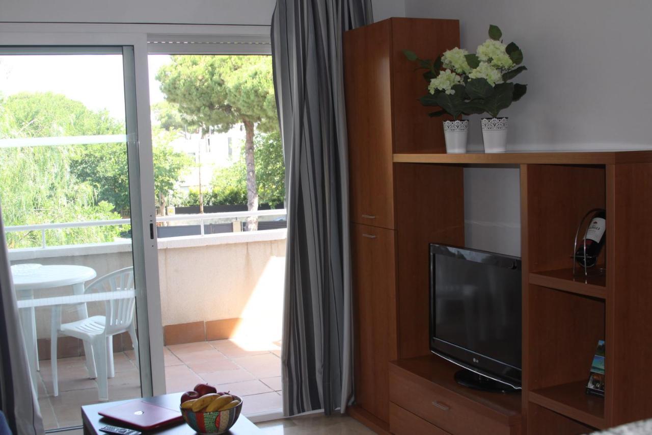 Aparthotel Marsol Castelldefels Esterno foto