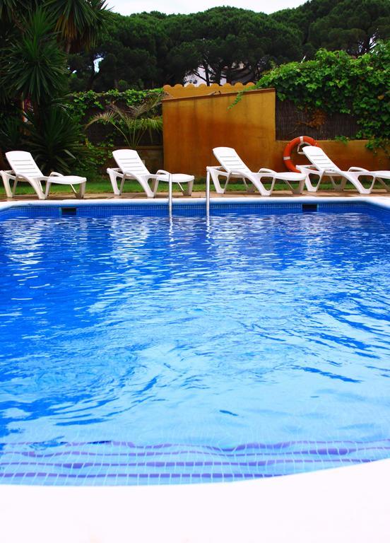 Aparthotel Marsol Castelldefels Esterno foto