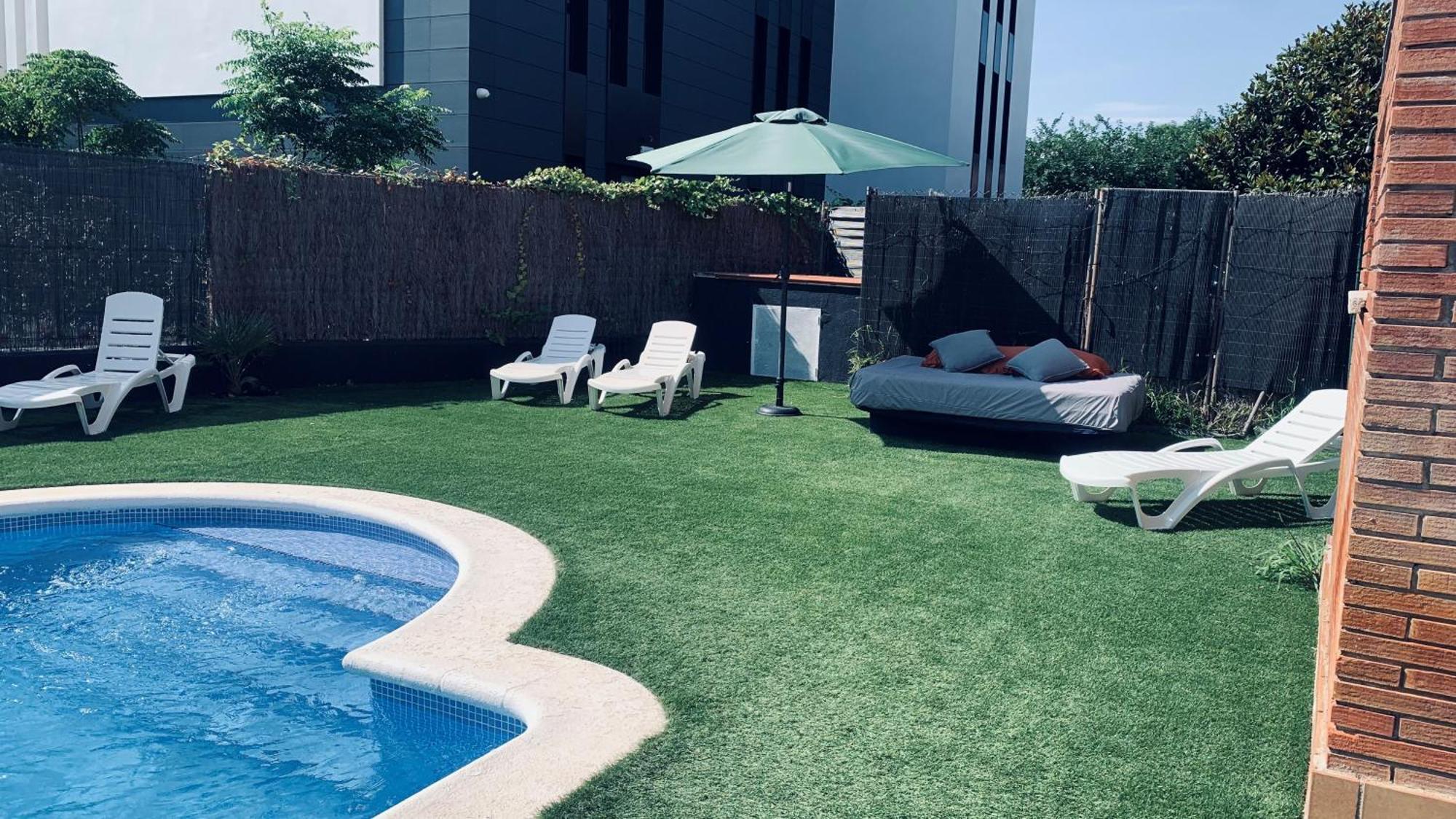 Aparthotel Marsol Castelldefels Esterno foto
