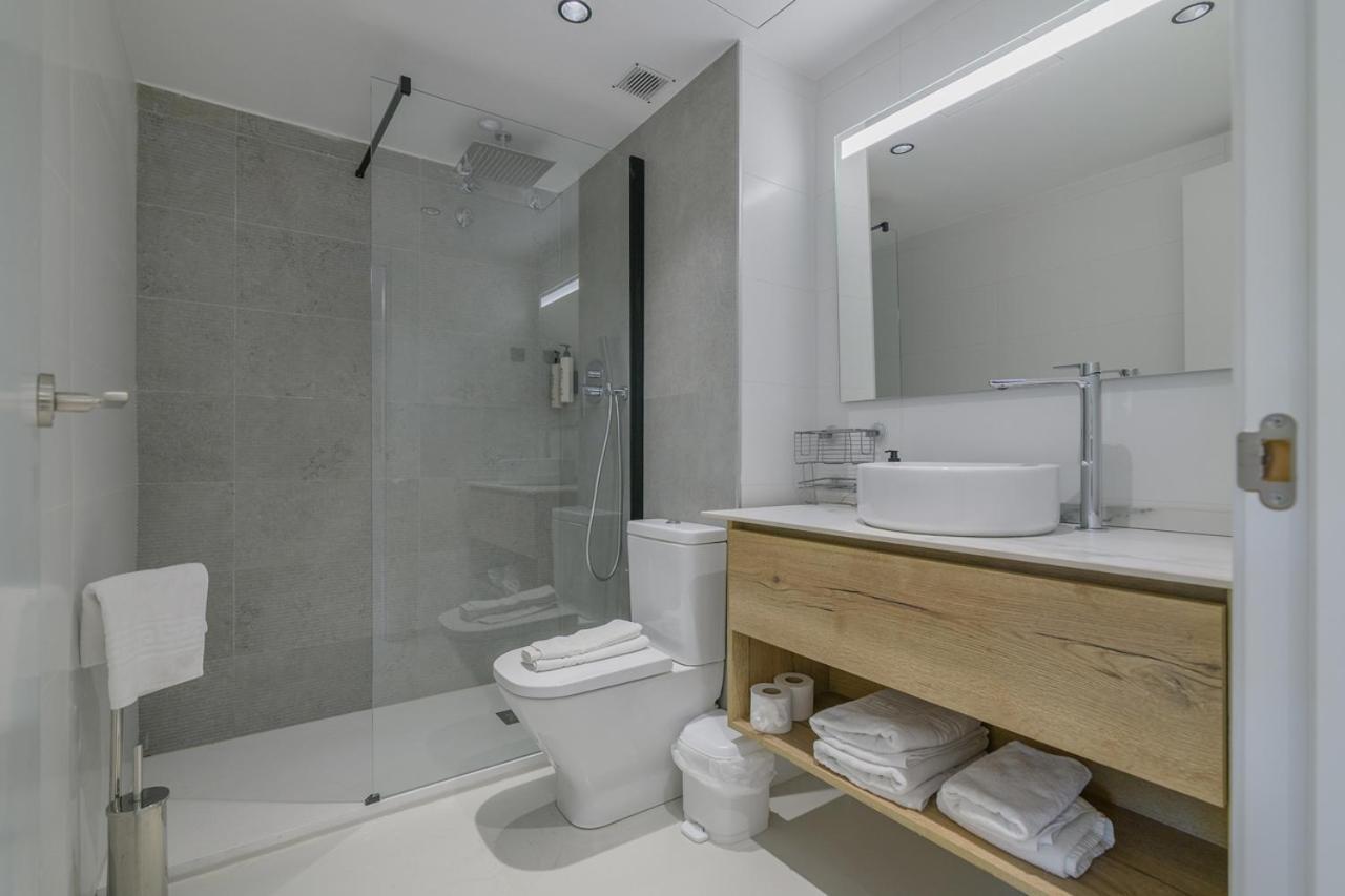 Aparthotel Marsol Castelldefels Esterno foto