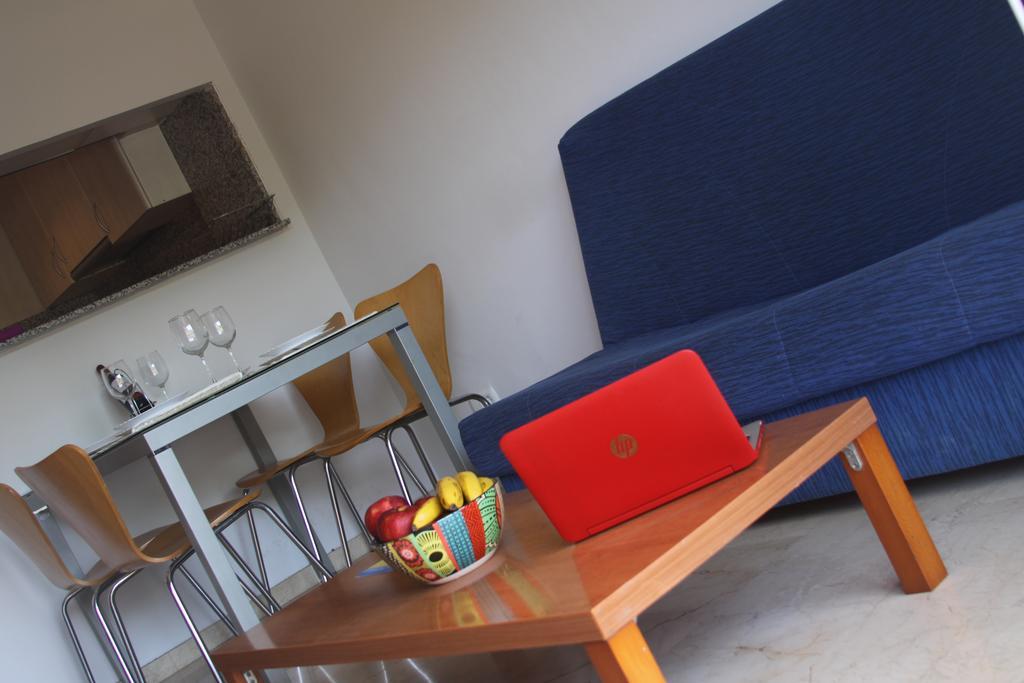 Aparthotel Marsol Castelldefels Esterno foto